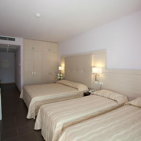 Hotel Porto Azzurro Сирмионе Екстериор снимка