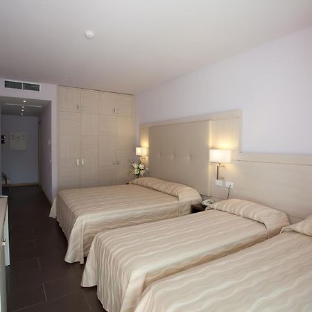 Hotel Porto Azzurro Сирмионе Екстериор снимка
