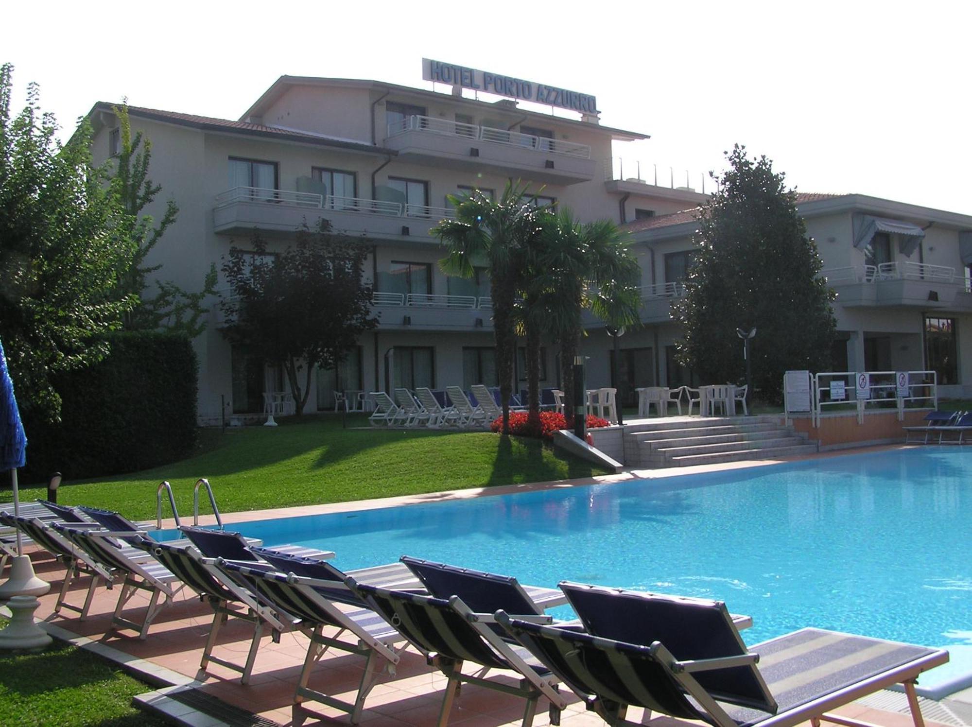 Hotel Porto Azzurro Сирмионе Екстериор снимка
