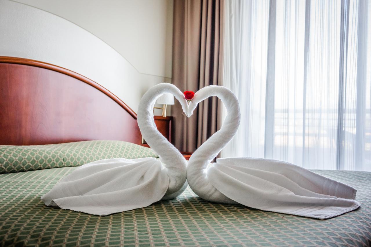 Hotel Porto Azzurro Сирмионе Екстериор снимка